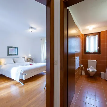 Apartment Casa Chiara Muralto With Balcony & Wi‑Fi - Happy Rentals *