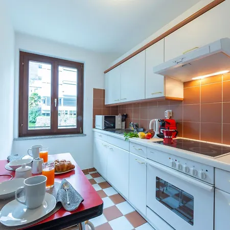 Casa Chiara Muralto With Balcony & Wi‑Fi - Happy Rentals